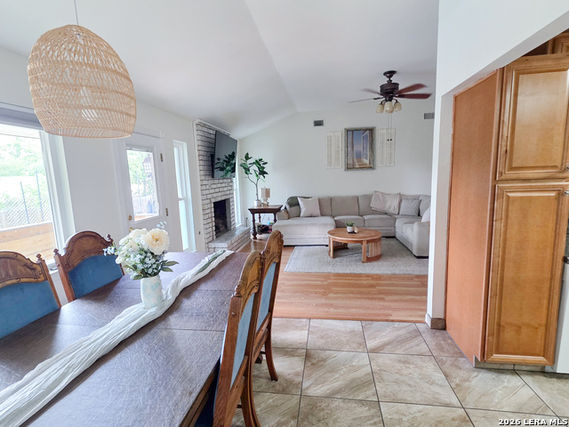 Image 7 of 25 For 4305 Temple  