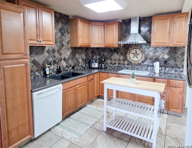 Image 9 of 25 For 4305 Temple  