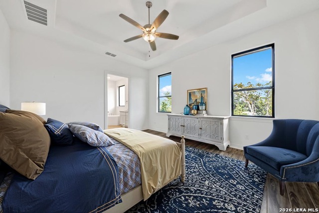 Listing photo id 11 for 23350 Grande Vista