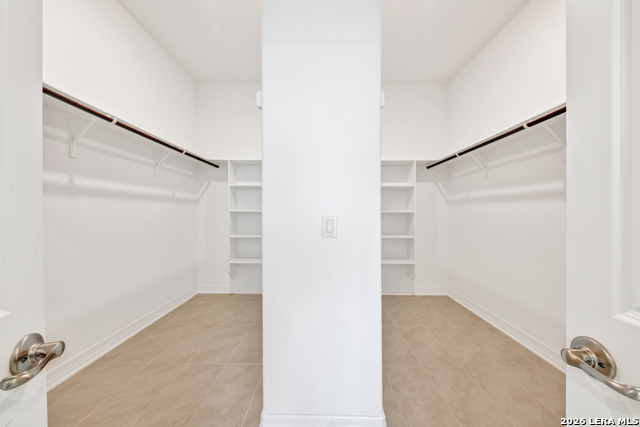 Listing photo id 16 for 23350 Grande Vista