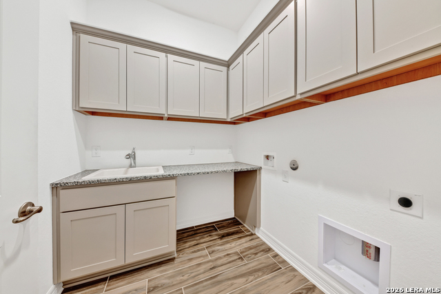 Listing photo id 28 for 23350 Grande Vista