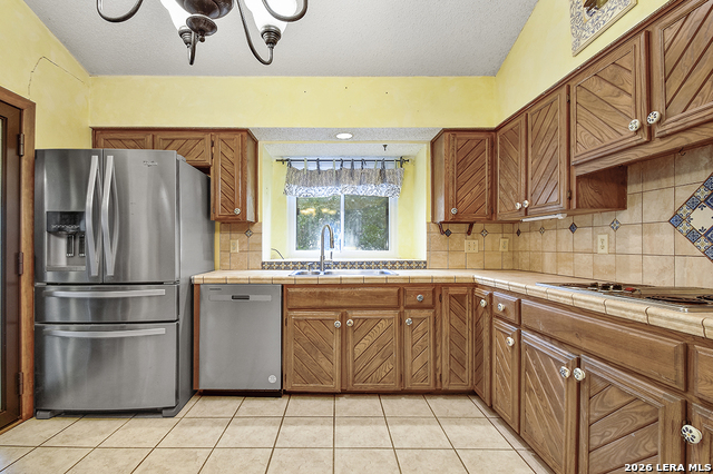 Image 11 of 25 For 1734 Donerail