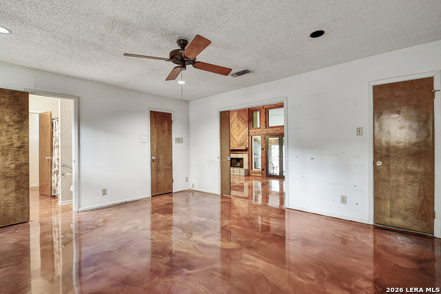 Image 19 of 25 For 1734 Donerail