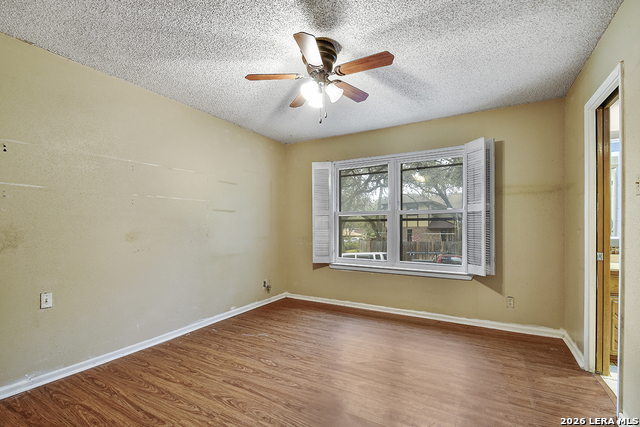 Image 21 of 25 For 1734 Donerail