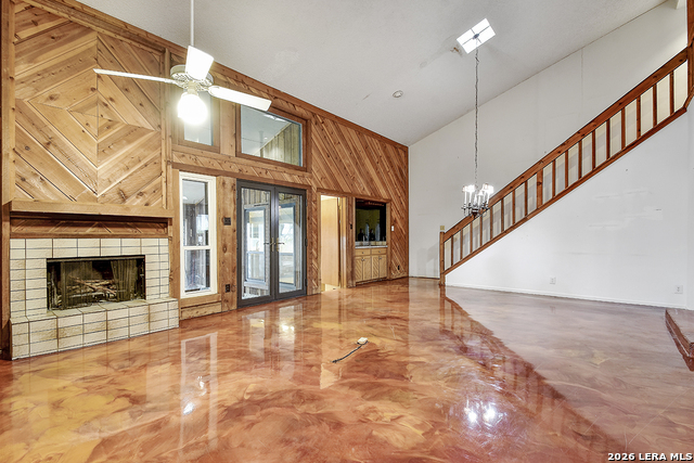 Image 6 of 25 For 1734 Donerail