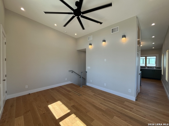 Image 11 of 40 For 1107 Cherry St. S