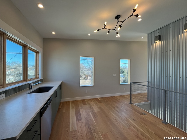 Image 15 of 40 For 1107 Cherry St. S