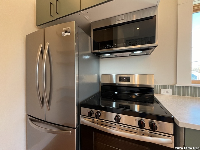 Image 16 of 40 For 1107 Cherry St. S