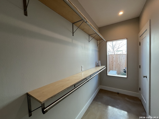 Image 21 of 40 For 1107 Cherry St. S