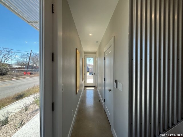 Image 7 of 40 For 1107 Cherry St. S