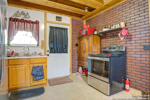 Image 9 of 40 For 140 Guadalupe Ranch