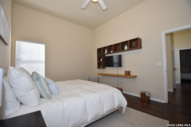 Image 17 of 39 For 6160 Eckhert  Apt 804