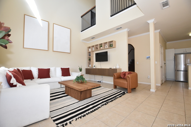 Image 3 of 39 For 6160 Eckhert  Apt 804