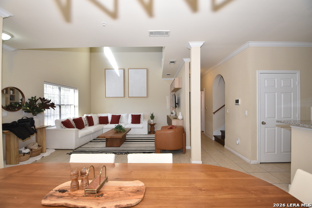 Image 8 of 39 For 6160 Eckhert  Apt 804