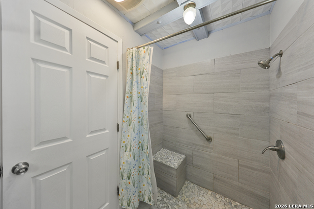 Image 15 of 22 For 106 Waugh  