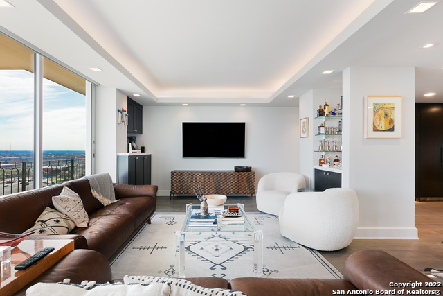 Image 13 of 83 For 700 Hildebrand Ave E 1301