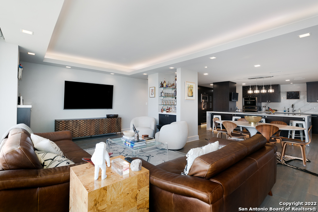 Image 14 of 83 For 700 Hildebrand Ave E 1301