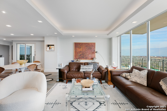 Image 15 of 83 For 700 Hildebrand Ave E 1301