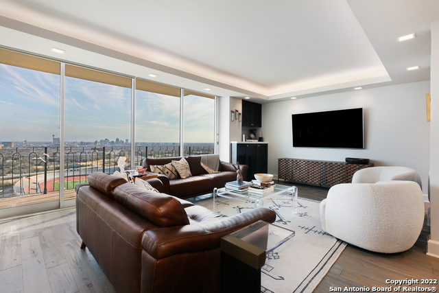 Image 20 of 83 For 700 Hildebrand Ave E 1301