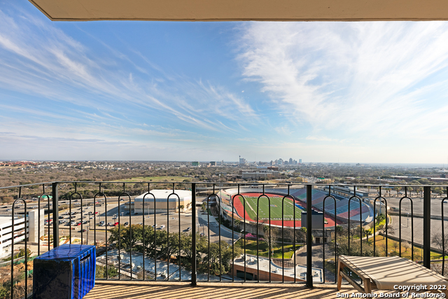 Image 22 of 83 For 700 Hildebrand Ave E 1301