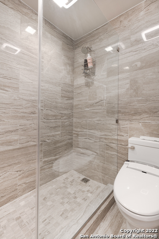 Image 40 of 83 For 700 Hildebrand Ave E 1301