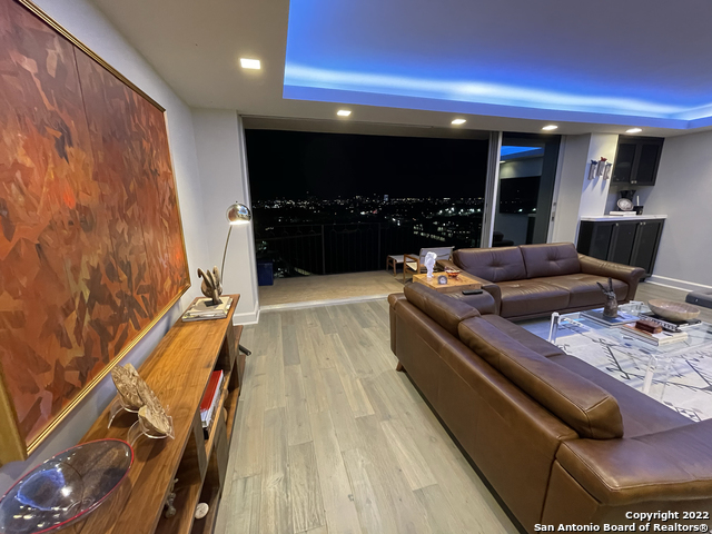 Image 45 of 83 For 700 Hildebrand Ave E 1301