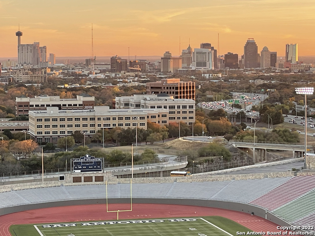 Image 48 of 83 For 700 Hildebrand Ave E 1301