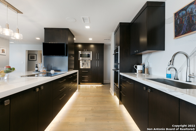 Image 5 of 83 For 700 Hildebrand Ave E 1301