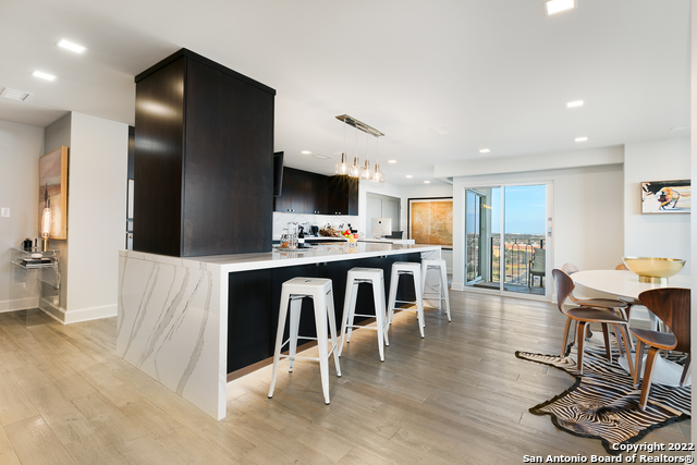 Image 7 of 83 For 700 Hildebrand Ave E 1301