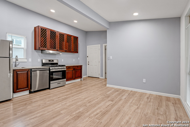 Image 8 of 23 For 212 Mclane St  C