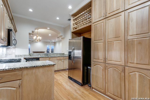 Image 3 of 23 For 137 Saint Dennis  137