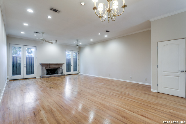 Image 6 of 23 For 137 Saint Dennis  137