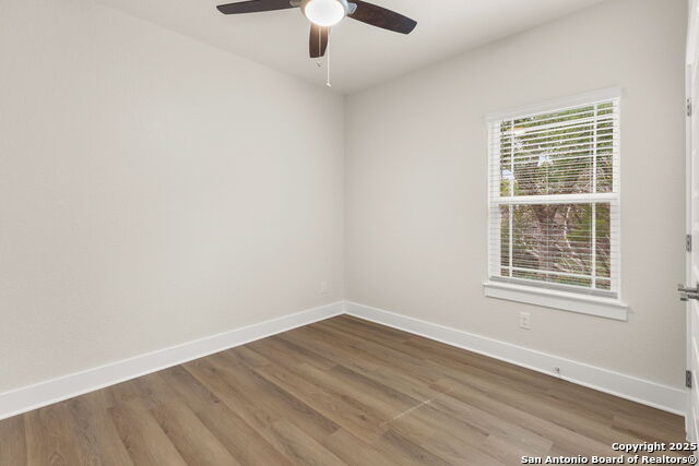 Image 23 of 40 For 952 Rimrock Cv