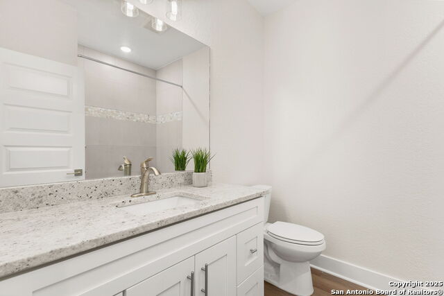 Image 24 of 40 For 952 Rimrock Cv