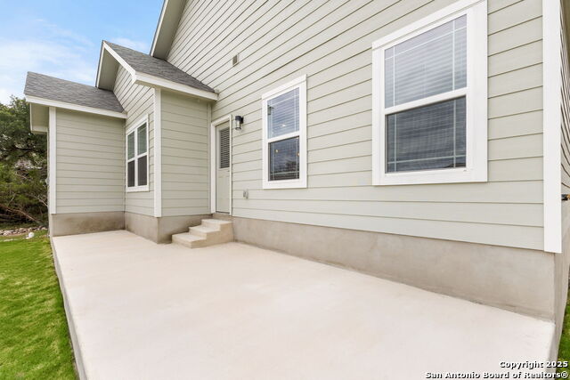 Image 33 of 40 For 952 Rimrock Cv