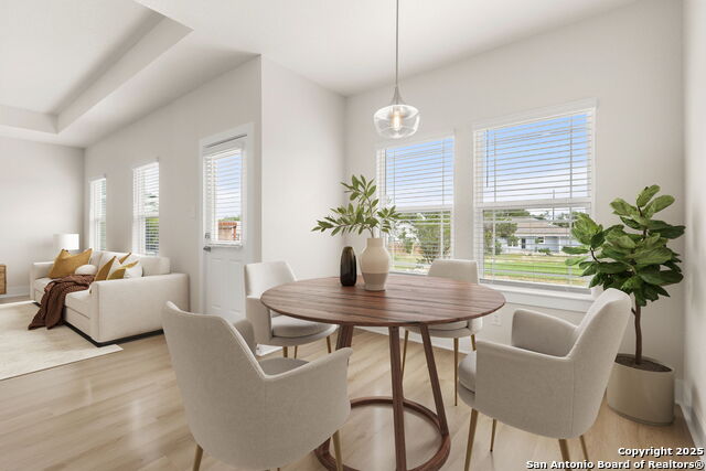 Image 4 of 40 For 952 Rimrock Cv