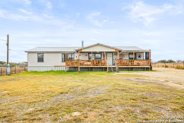 Details for 927 County Road 6846, Lytle, TX 78052