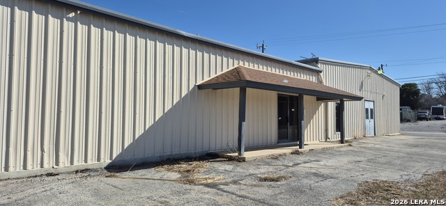 Listing photo id 13 for 7101 Eckhert Rd