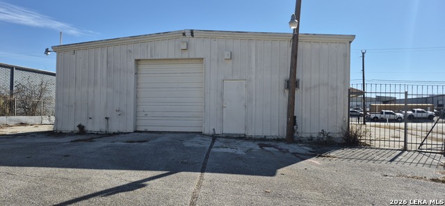 Listing photo id 7 for 7101 Eckhert Rd