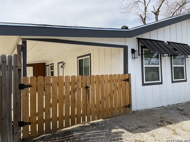 Details for 2703 Menchaca  2 Or B, San Antonio, TX 78228