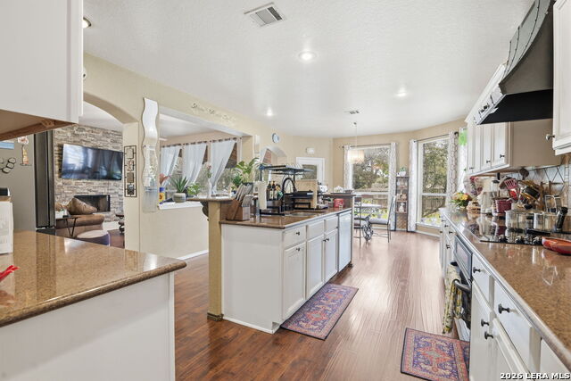 Listing photo id 8 for 495 Holliwell Bridge