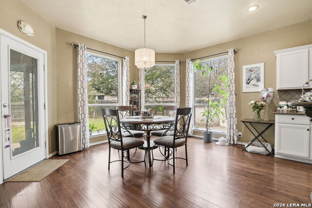 Listing photo id 12 for 495 Holliwell Bridge