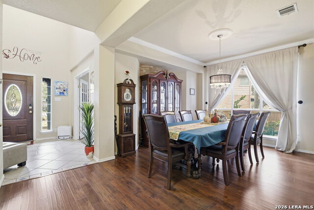 Listing photo id 4 for 495 Holliwell Bridge