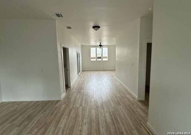 Image 4 of 9 For 2402 Martin St W