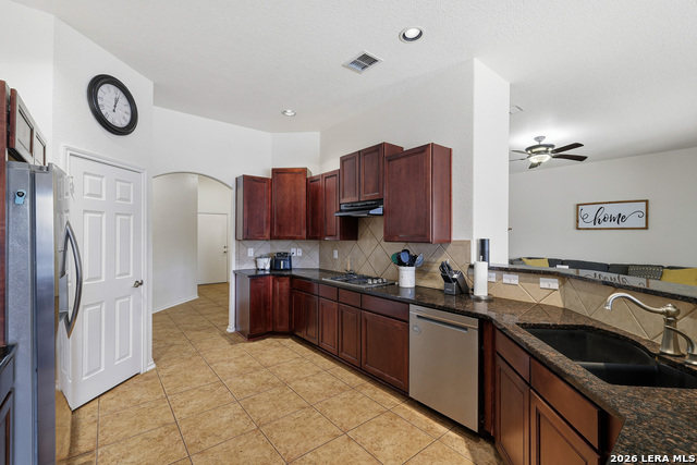 Image 18 of 39 For 13730 Box T  