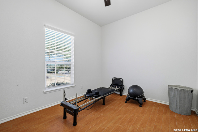 Image 24 of 39 For 13730 Box T  