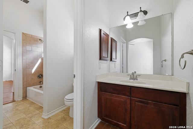 Image 28 of 39 For 13730 Box T  