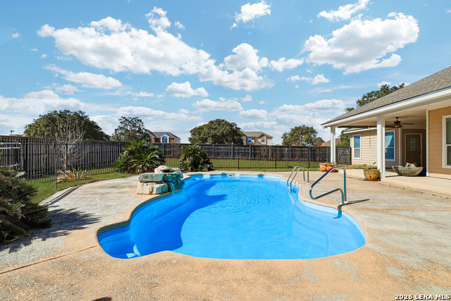 Image 36 of 39 For 13730 Box T  