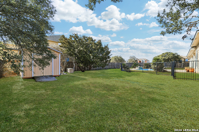 Image 37 of 39 For 13730 Box T  