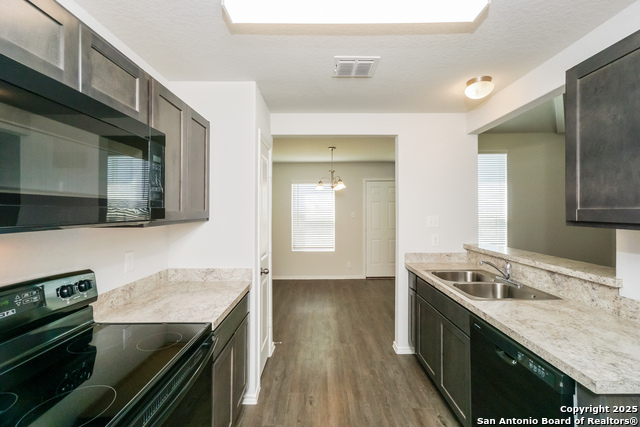 Image 5 of 15 For 2306 Redlove